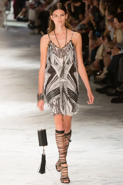 Look 29